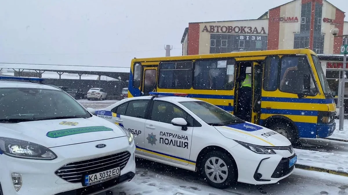 На Львівщині перевірять готовність 851 автобуса до зими