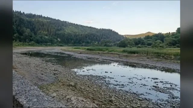 На річках Львівщини оголосили коричневий рівень небезпеки через критичне маловоддя