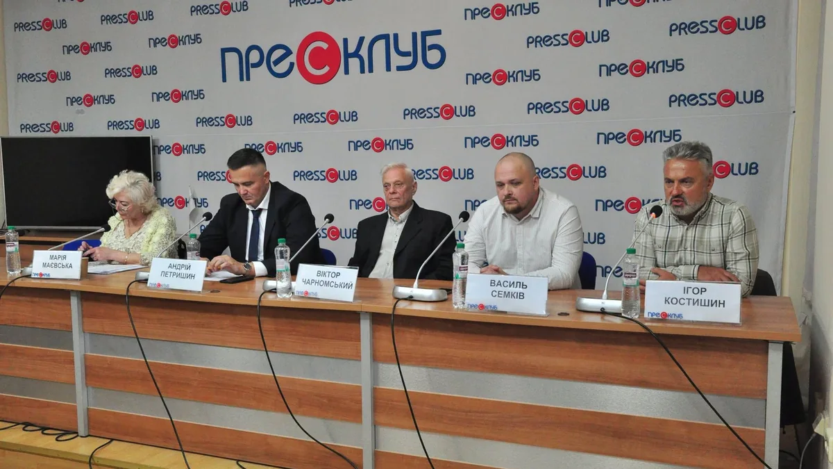 У Львові заявили про мільйонні борги гаражних кооперативів за світло