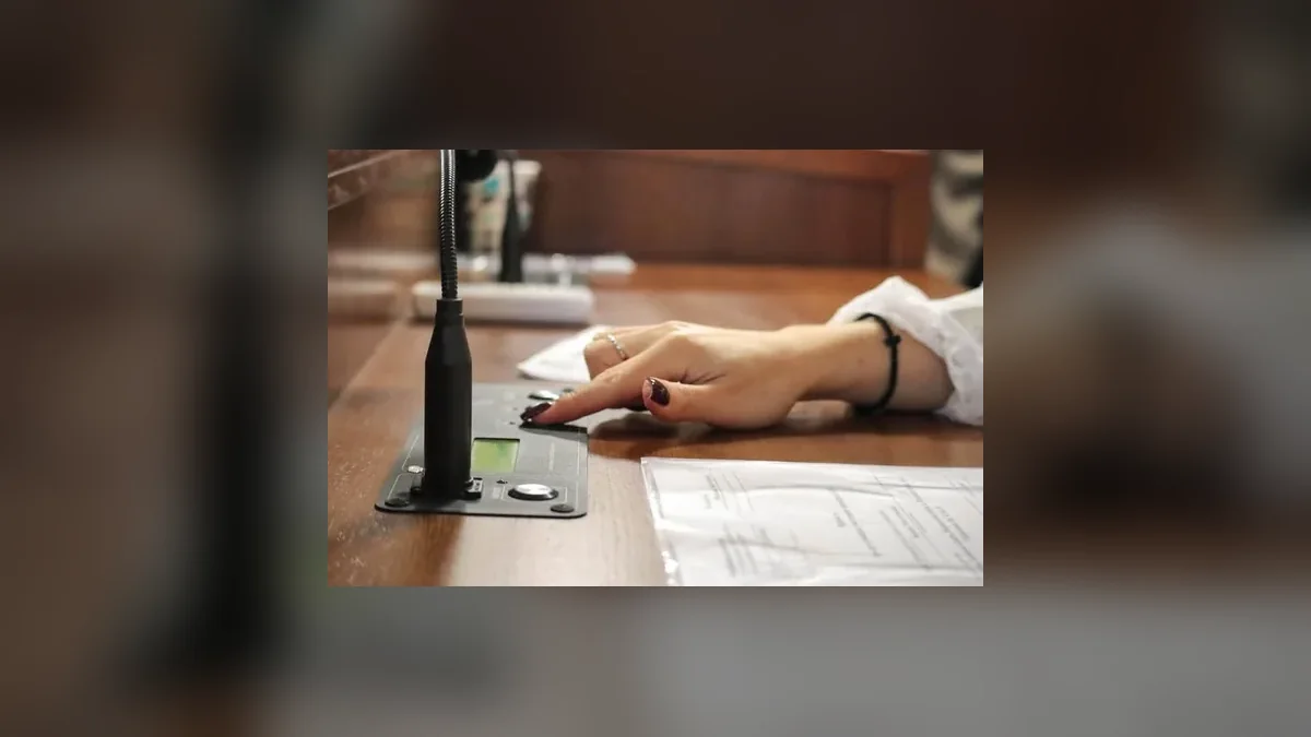У Новояворівську депутати вимагають перевірити нарахування за тепло